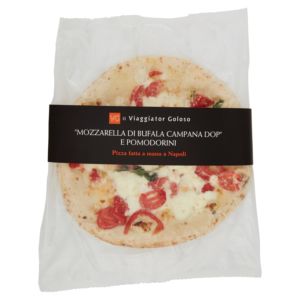 Pizza con mozzarella di bufala campana Dop e pomodorini
