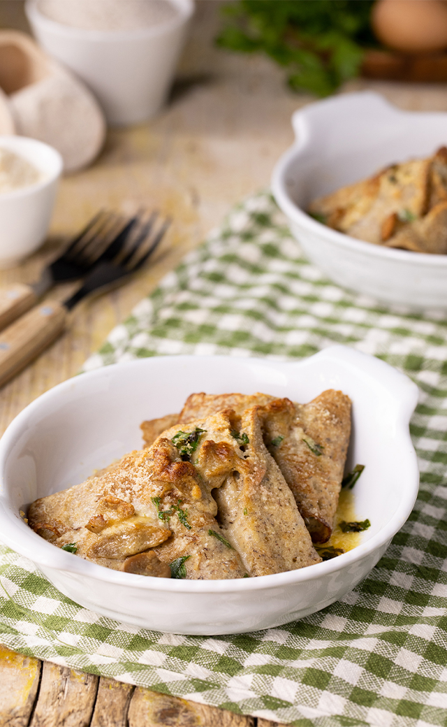 Crespelle di grano saraceno con robiola e funghi