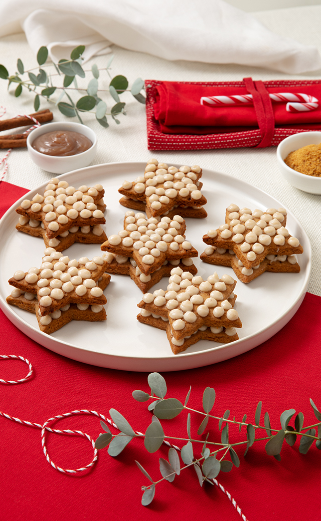 Cream tart natalizia con biscotti gingerbread