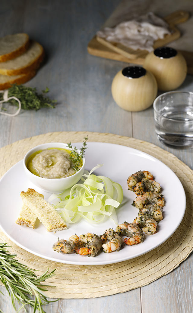 Code di gambero croccanti alle erbe aromatiche e lardo