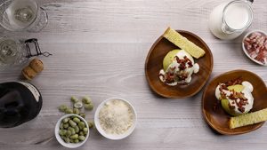 Sformatini di fave con fonduta di pecorino, guanciale e pane croccante