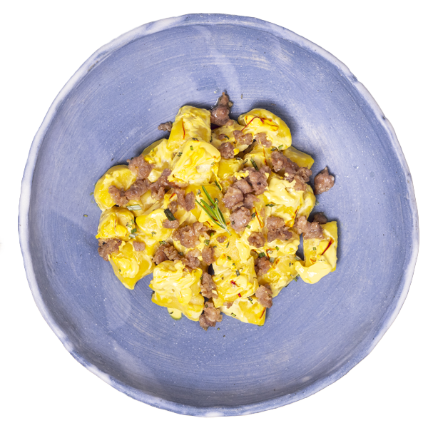 Gnocchi di polenta con salsiccia e zafferano